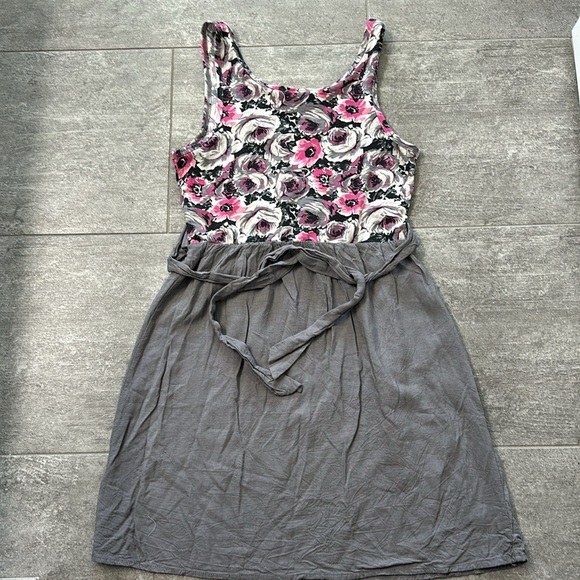 Pink and Grey Flower Tank Dress - Picture 4 of 8